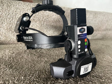 Carica l&#39;immagine nel visualizzatore di Gallery, Indirect Ophthalmoscope LED Binocular With Battery Extension Feature 110V
